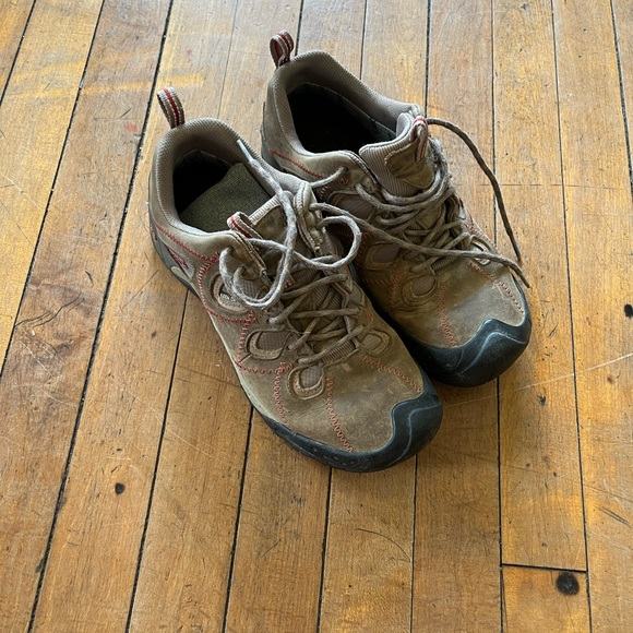 Keen Shoes - Keen brown leather hiking shoes